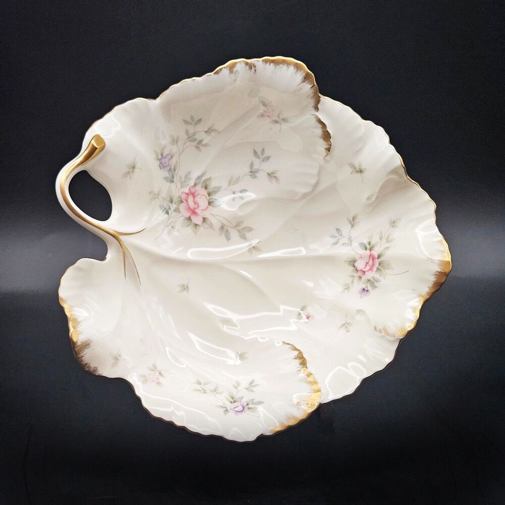 Mikasa Remembrance Ivory Bone China Leaf-Shaped Serving Bowl (B2120)